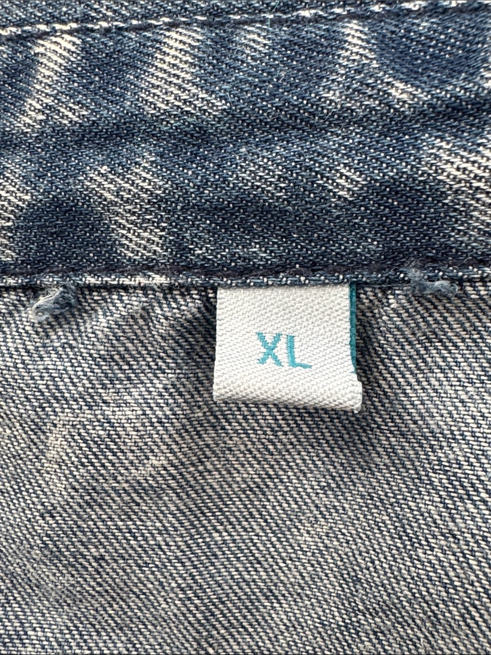 Blue Washed Denim Button-Front Tunic Top - Picture 4 of 6
